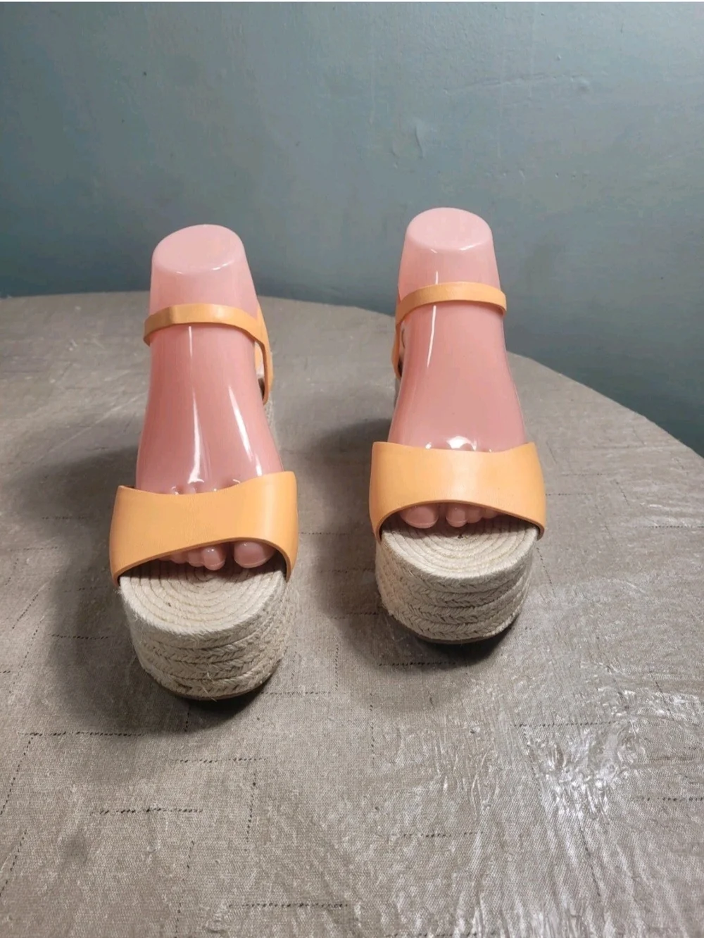 Antonio Melani womens Size 7 M Sandals  Leather Espadrille Wedges orange 224